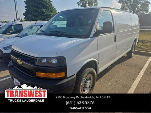 Used 2021 Chevrolet Express 2500 Extended w/ Driver Convenience Package RWD image 1