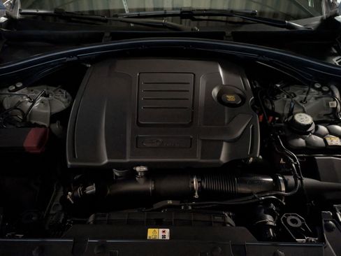 New 2026 Land Rover Range Rover Velar Dynamic SE image 19