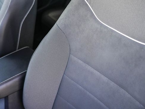 Used 2023 Volkswagen Taos SE image 27