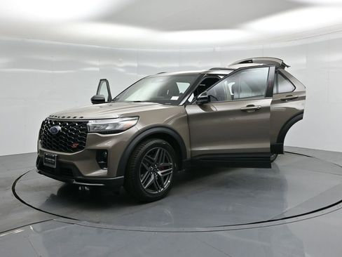 New 2026 Ford Explorer ST w/ Sun And Sound Package image 31