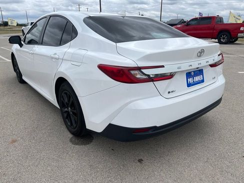 Used 2025 Toyota Camry LE FWD image 3