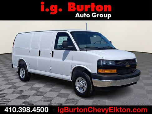 New 2026 Chevrolet Express 2500 w/ Driver Convenience Package RWD image 1
