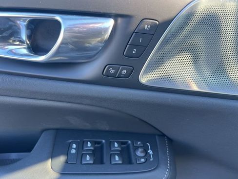 New 2026 Volvo V60 B5 Cross Country Ultra w/ Climate Package image 22