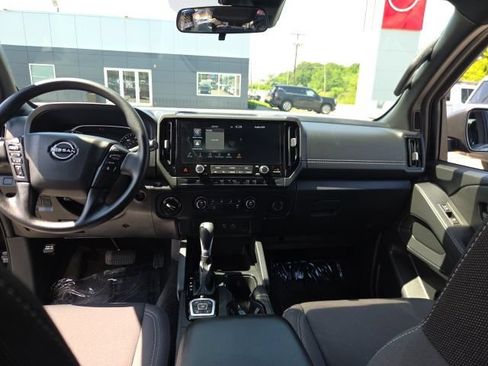 Used 2026 Nissan Frontier SV w/ Tow Package AWD/4WD image 18