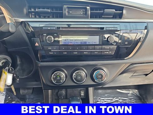Used 2015 Toyota Corolla L FWD image 19