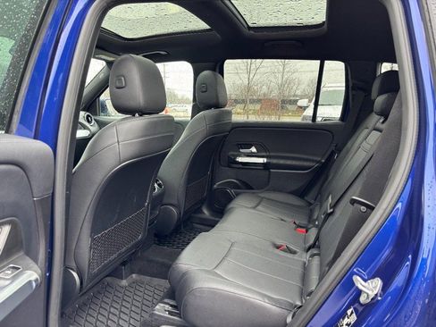 Used 2021 Mercedes-Benz GLB 250 4MATIC image 10