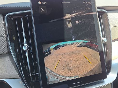 New 2026 Volvo XC90 B5 Core image 24