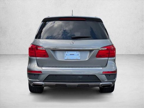 Used 2014 Mercedes-Benz GL 550 4MATIC image 7