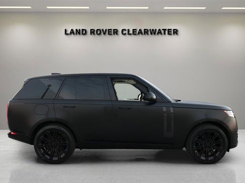 New 2026 Land Rover Range Rover SE image 6