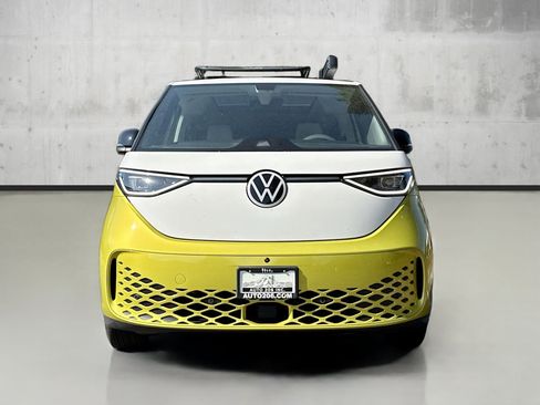 Used 2025 Volkswagen ID. Buzz 1st Edition image 2