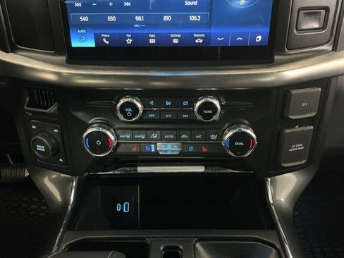 Used 2022 Ford F150 Lariat image 12