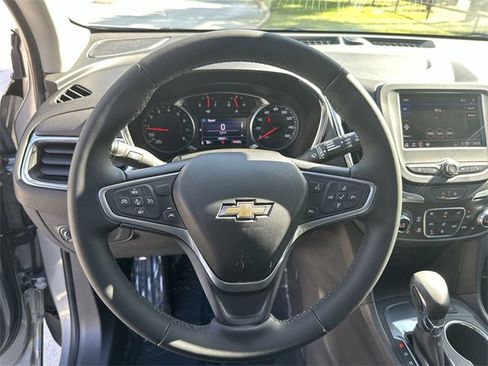 Used 2023 Chevrolet Equinox LT image 11