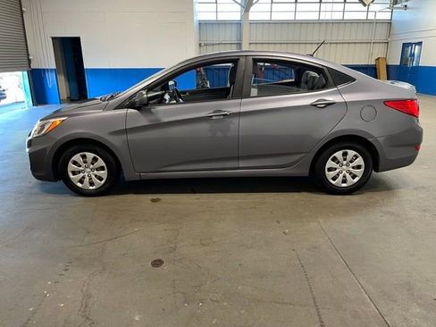 Used 2016 Hyundai Accent SE FWD image 6