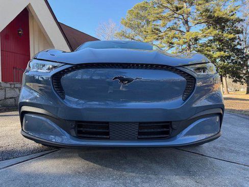 Used 2023 Ford Mustang Mach-E Select image 18