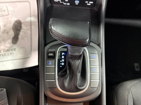 Used 2025 Hyundai Kona SEL AWD/4WD image 32