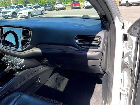 Used 2024 Dodge Durango GT AWD/4WD image 13