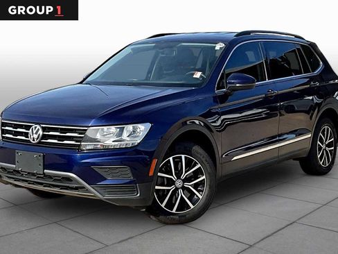 Used 2021 Volkswagen Tiguan SE image 1