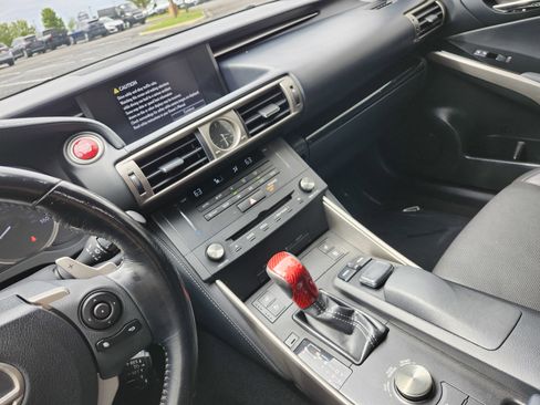 Used 2015 Lexus IS 250 AWD w/ Navigation System Package image 31