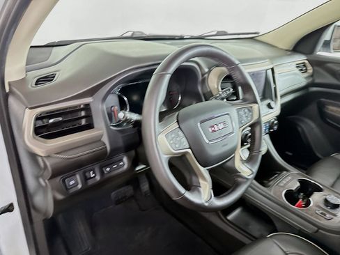 Used 2022 GMC Acadia Denali w/ Denali Ultimate Package AWD/4WD image 9