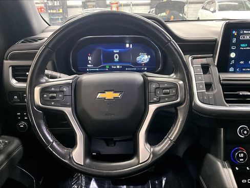 Used 2022 Chevrolet Suburban LT AWD/4WD image 5