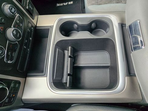 Used 2017 RAM 1500 Big Horn AWD/4WD image 35