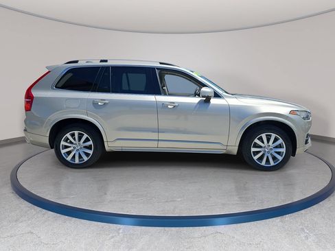 Used 2016 Volvo XC90 T6 Momentum w/ Vision Package AWD/4WD image 5