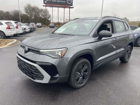 New 2026 Volkswagen Taos S image 3