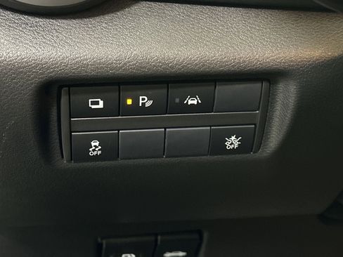 Used 2024 Nissan Versa S image 17