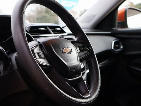 Used 2022 Chevrolet TrailBlazer LT w/ Driver Confidence Package image 25