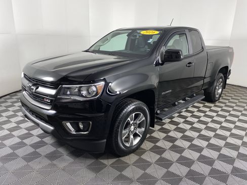 Used 2016 Chevrolet Colorado Z71 image 11