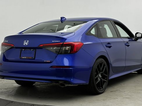 Used 2023 Honda Civic Sport image 7