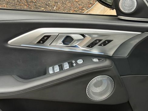 Used 2023 BMW XM image 30