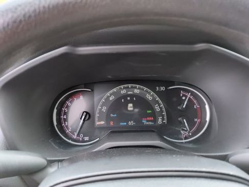 Used 2025 Toyota RAV4 XLE FWD image 26