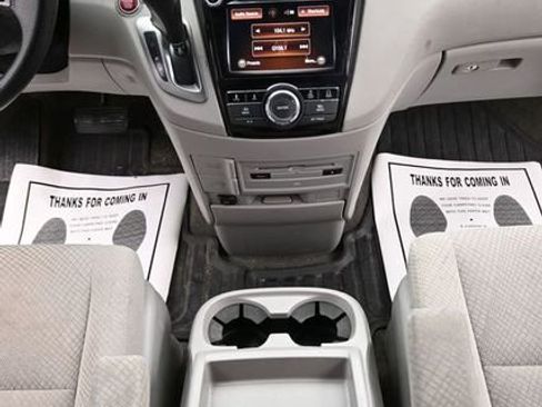Used 2016 Honda Odyssey SE image 15