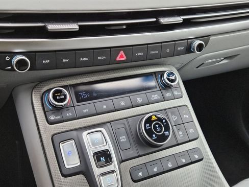 Used 2024 Hyundai Palisade SEL AWD/4WD image 24