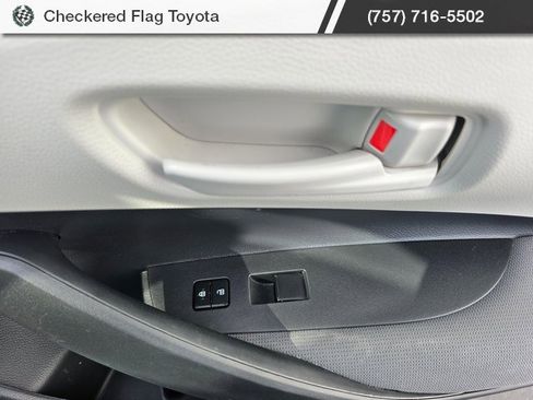 Used 2023 Toyota Corolla LE image 45
