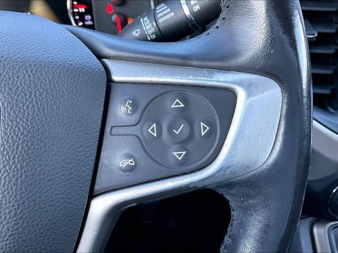 Used 2021 GMC Acadia Denali w/ Denali Technology Package image 15