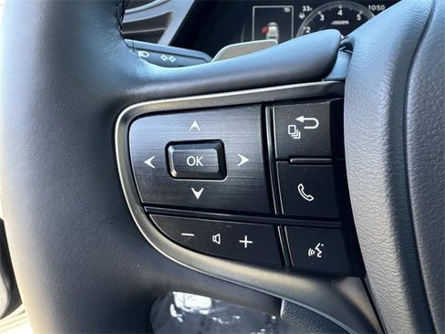 Certified 2023 Lexus ES 250 w/ Premium Package image 33