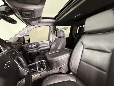 Used 2022 Chevrolet Silverado 2500 LTZ w/ LTZ Plus Package image 47