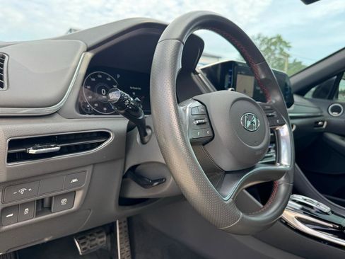 Used 2021 Hyundai Sonata SEL Plus w/ Tech Package FWD image 13