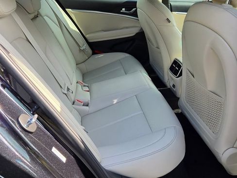 Used 2026 Genesis G70 2.5T RWD image 18