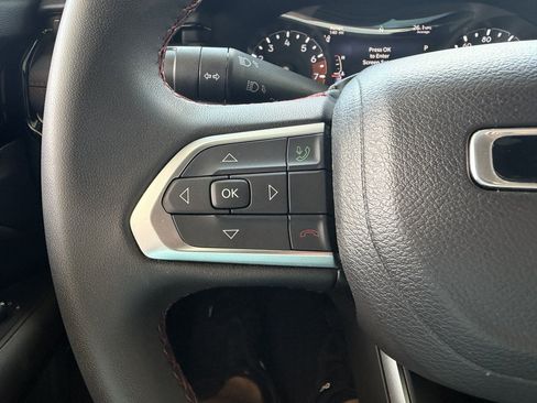 Used 2024 Jeep Compass Trailhawk AWD/4WD image 14