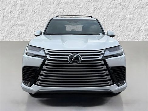 New 2026 Lexus LX 700h Luxury image 8