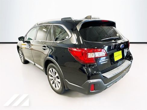 Used 2019 Subaru Outback 2.5i Touring w/ Protection Package #1 AWD/4WD image 7