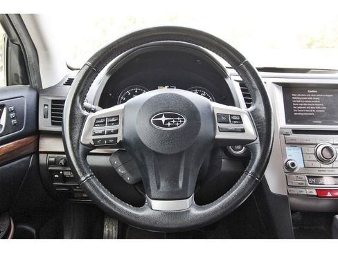 Used 2013 Subaru Outback 3.6R Limited w/ Special Appearance Pkg image 17
