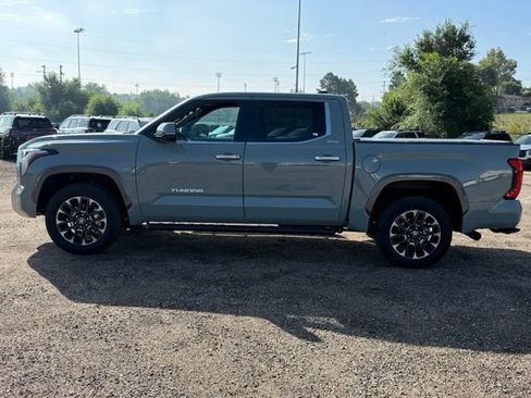 Used 2025 Toyota Tundra Limited AWD/4WD image 2