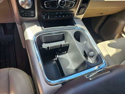 Used 2017 RAM 1500 Laramie w/ Convenience Group AWD/4WD image 31