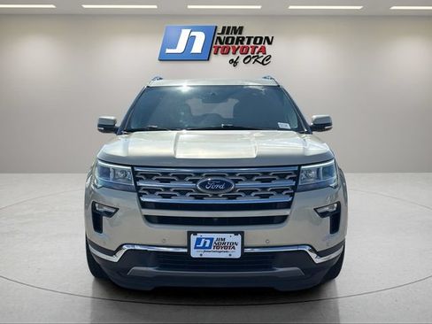 Used 2018 Ford Explorer Limited FWD image 2