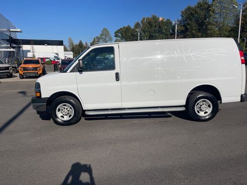 Used 2023 Chevrolet Express 2500 w/ Driver Convenience Package image 2