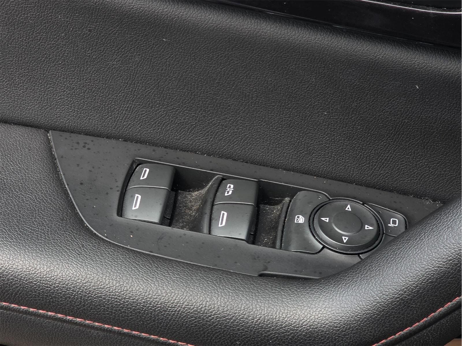 Used 2019 Chevrolet Blazer RS FWD image 23